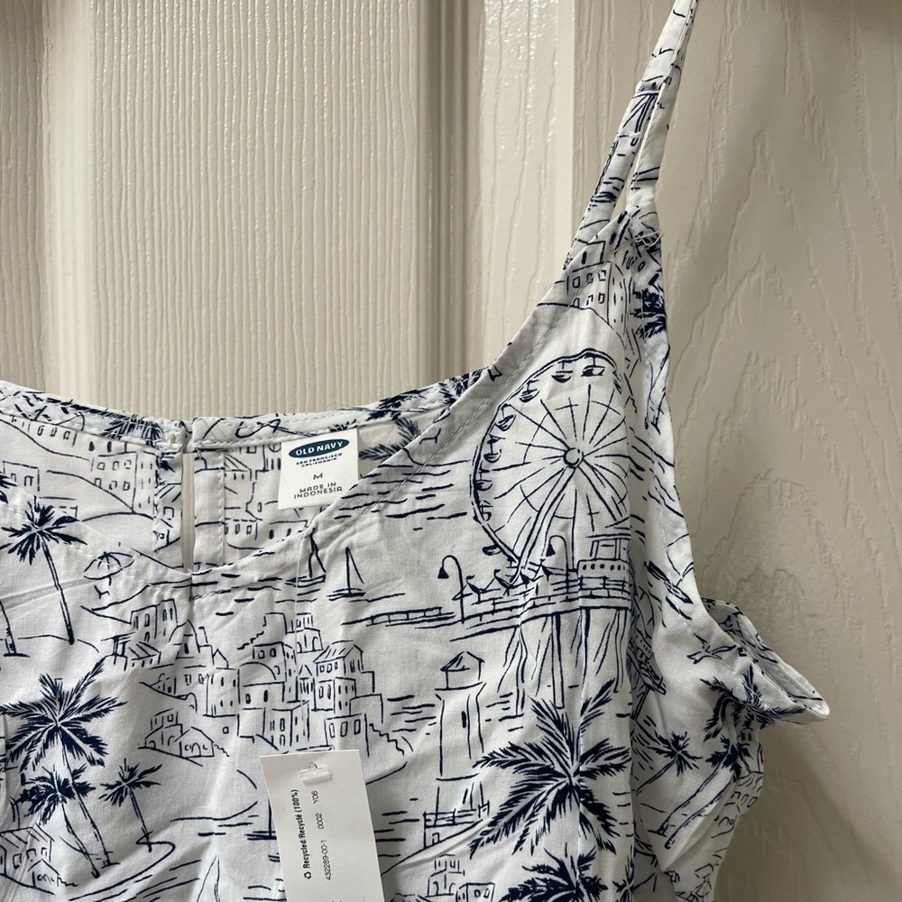 Printed button-back tank top